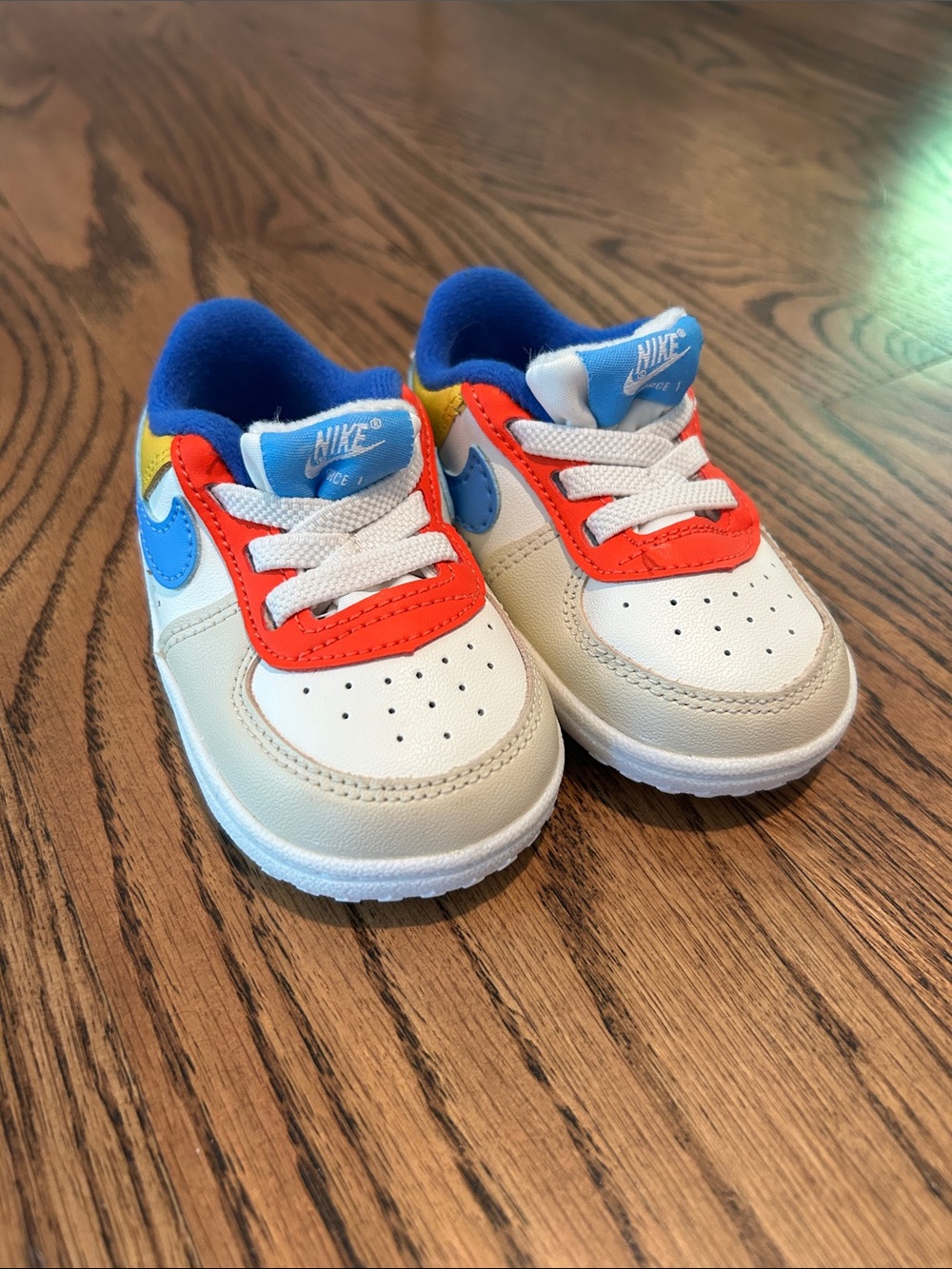 Nike Kids Colorblock Sneakers - Blue/Red/Yellow/Cream